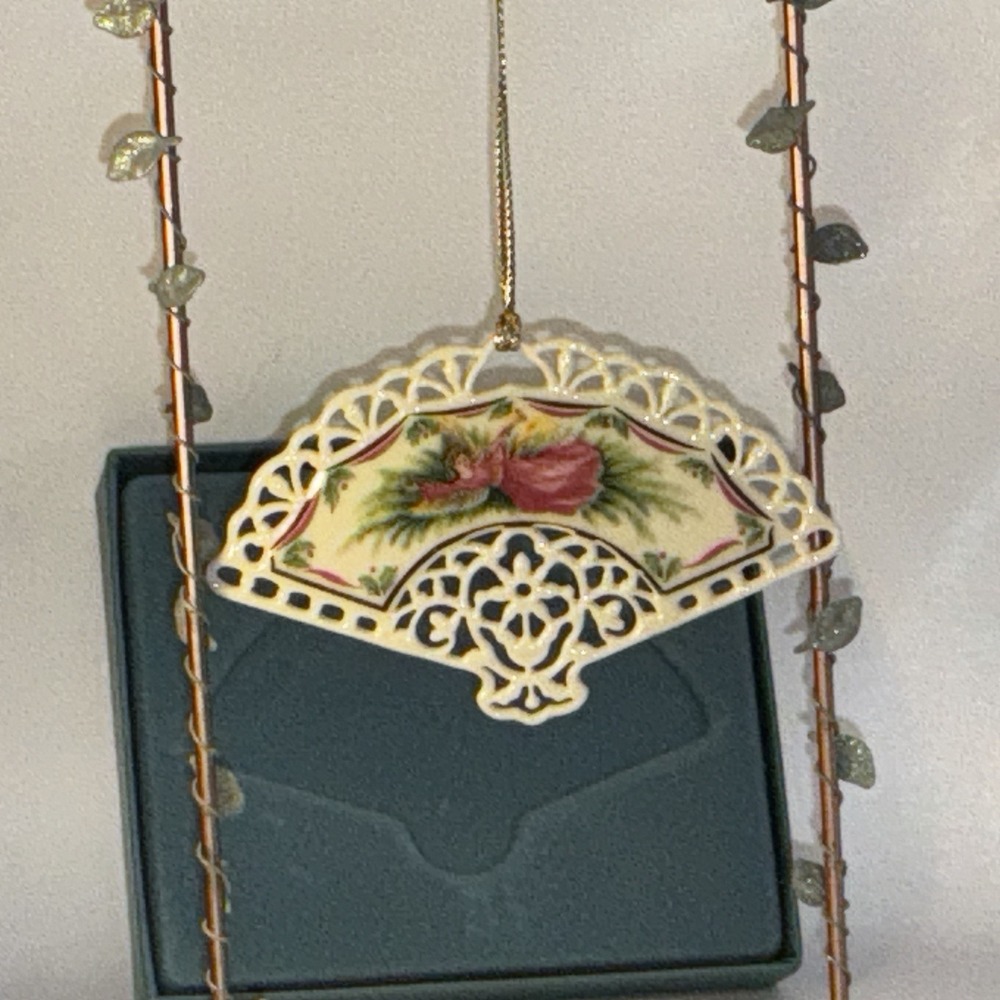Lenox China Victorian Lace Collection Porcelain Fan Ornament